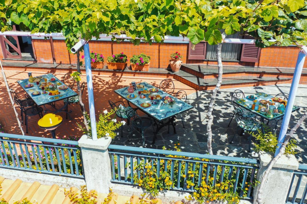 Hotel Roccia Fiorita Furore Exterior foto