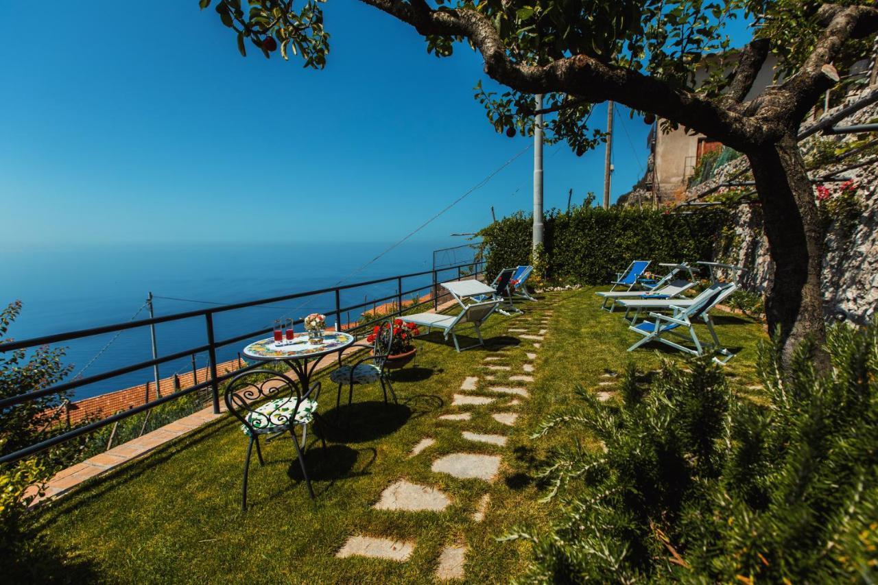 Hotel Roccia Fiorita Furore Exterior foto