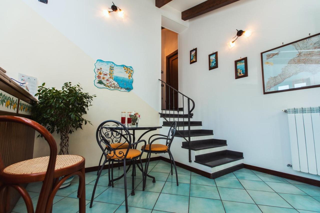 Hotel Roccia Fiorita Furore Exterior foto
