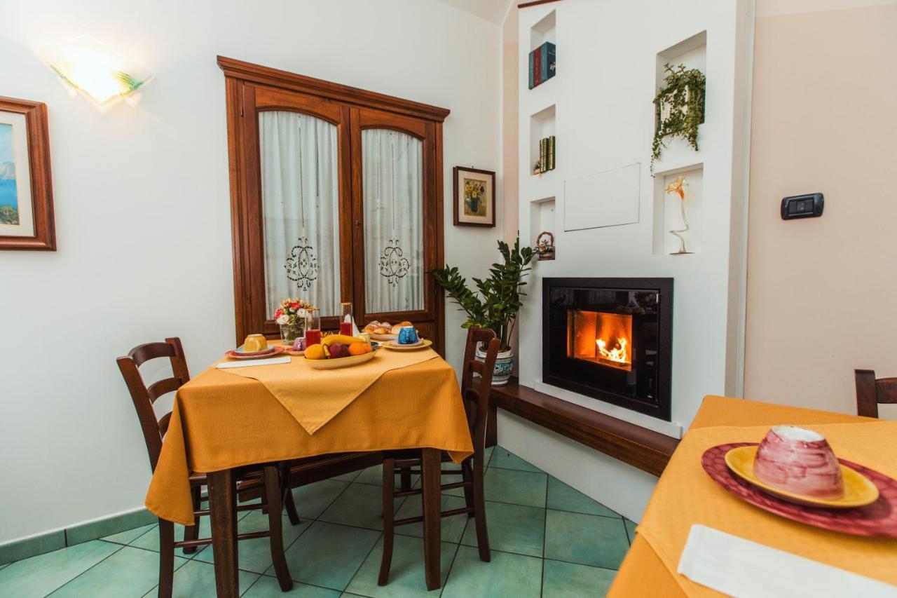 Hotel Roccia Fiorita Furore Exterior foto