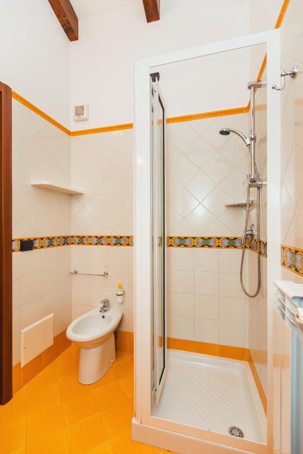 Hotel Roccia Fiorita Furore Exterior foto